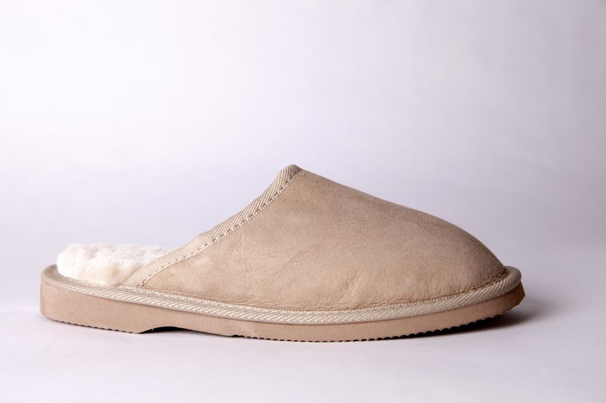 Purchase the best Australian merino footwear from Absolute Snugs. Slippers